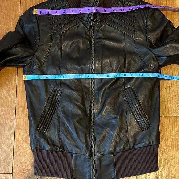 Danier Brown Leather Bomber Jacket XS, genuine leather, excellent condition - Picture 11 of 12